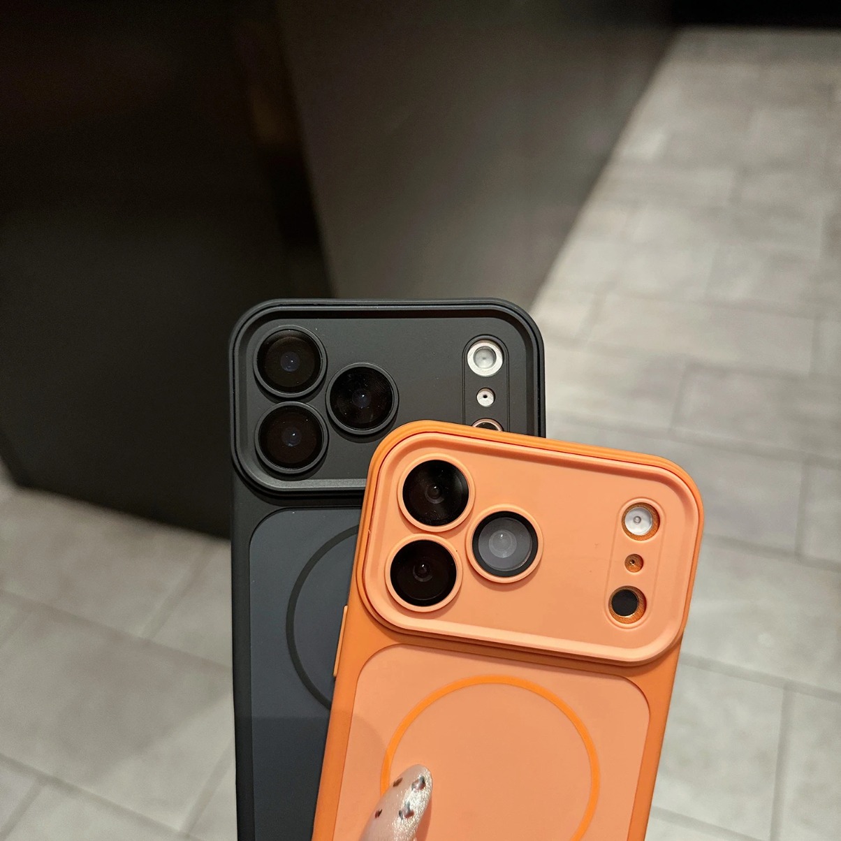 Custodia Magnetica per iPhone  - Camera Lens Protector recensione e prezzo